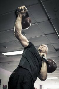 One handed kettlebell swings for weight loss